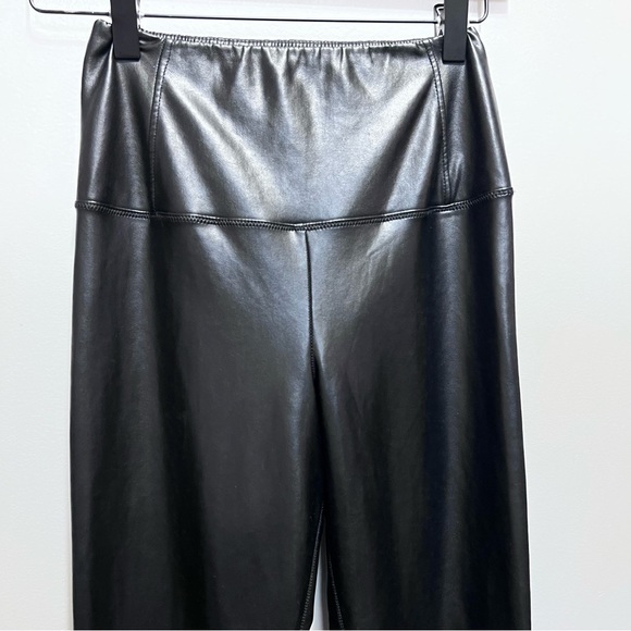 Aritzia High-waisted Vegan Leather legging - Picture 7 of 10
